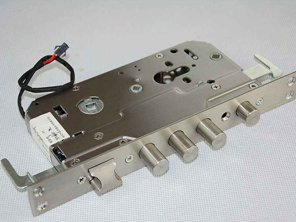 建水24小时上门开锁公司