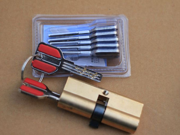 建水24小时上门开锁公司